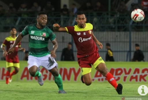 Madura United kembali lepas dua pemain