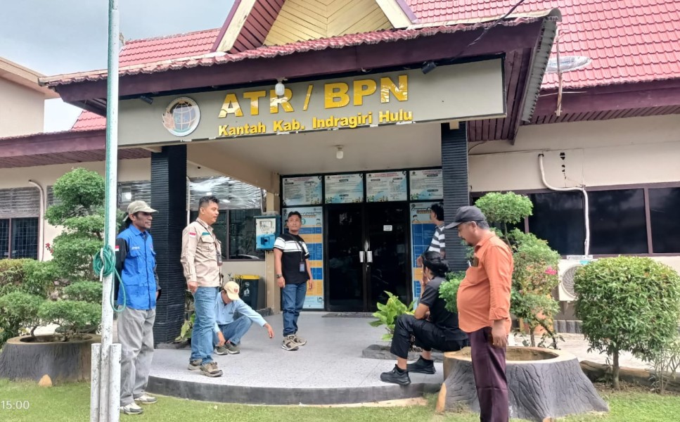 Rapat Pembahasan Konflik Lahan di Kantor BPN/ATR Inhu Digelar Tertutup, Wartawan Dilarang Liput
