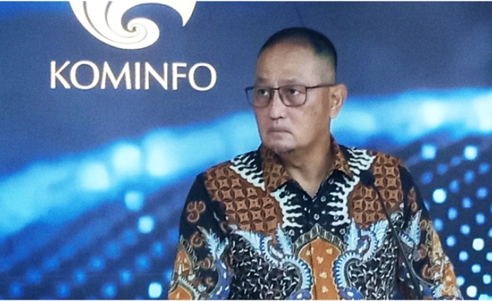 Pusat Data Diretas, Dirjen Aptika Kominfo Undur Diri