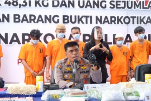 Polda Riau Gulung 17 Tersangka 48 KG Sabu
