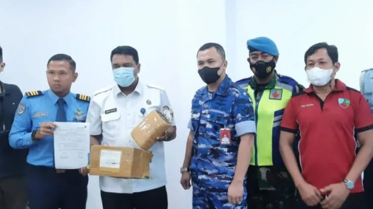 Petugas Bandara SSK II Pekanbaru Gagalkan Penyelundupan 1.000 Gram Ganja Kering