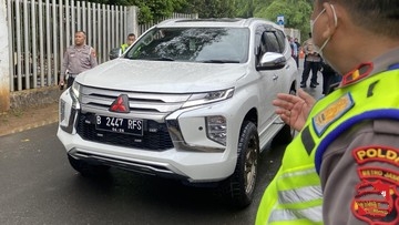 Mobil Purnawirawan Eko Tabrak Mahasiswa UI Berubah Warna Jadi Putih
