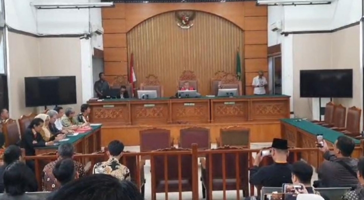 Sidang Praperadilan Hasto Ditunda 2 Pekan Gegara KPK Tak Hadir