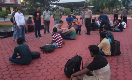 Polisi Amankan Puluhan WNA dan Pekerja Imigran Indonesia