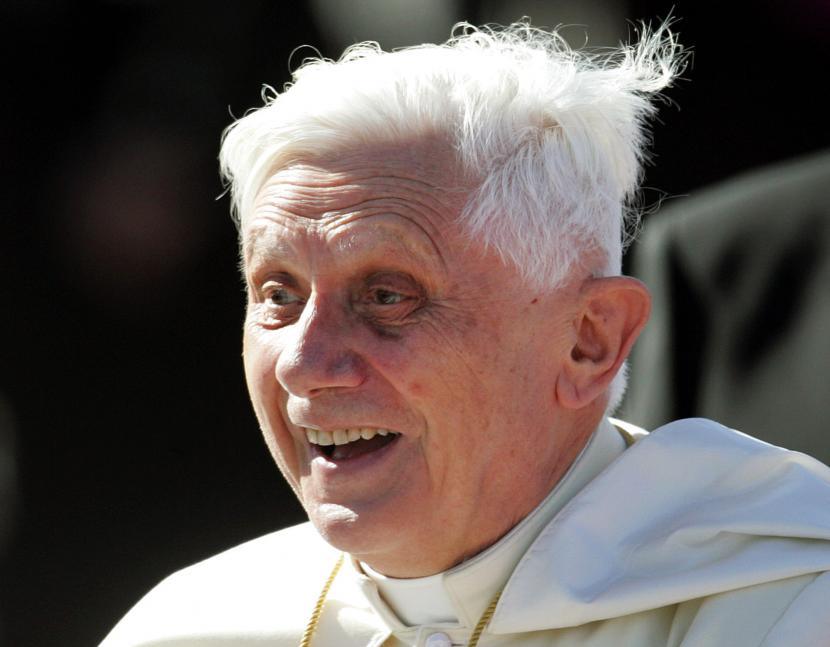 Paus Benediktus XVI Meninggal Dunia
