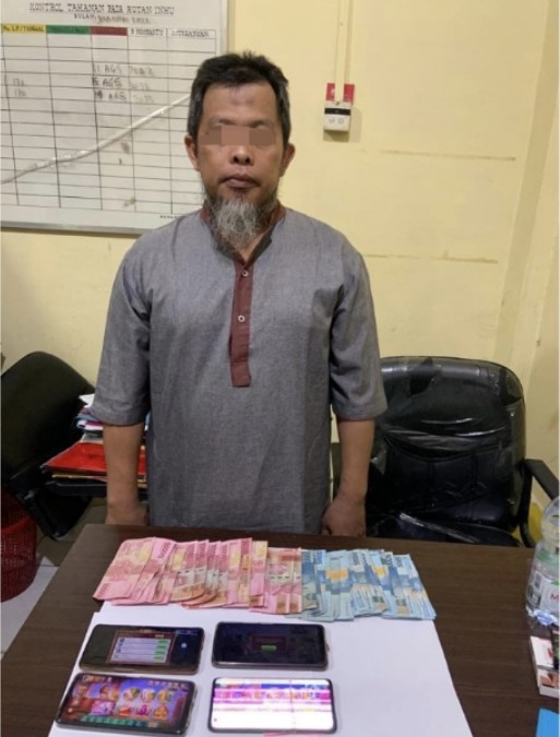 Pelaku Judi Higgs Domino Diringkus Polres Inhu, Ini Barang Buktinya
