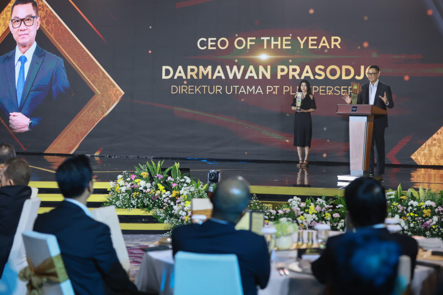 Darmawan Prasodjo Raih Hattrick, Terpilih Lagi Sebagai CEO of The Year 2024