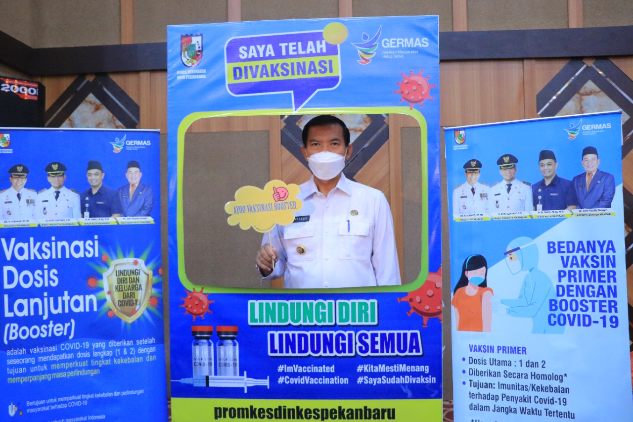 Wako Pekanbaru Suntik Vaksin Booster Beserta Jajarannya