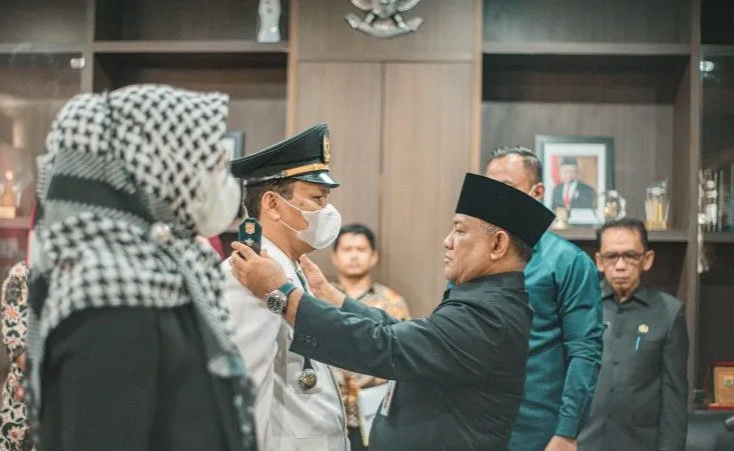 Di Akhir Jabatannya, Catur Mutasi 12 Kepala UPT Puskesmas Kampar