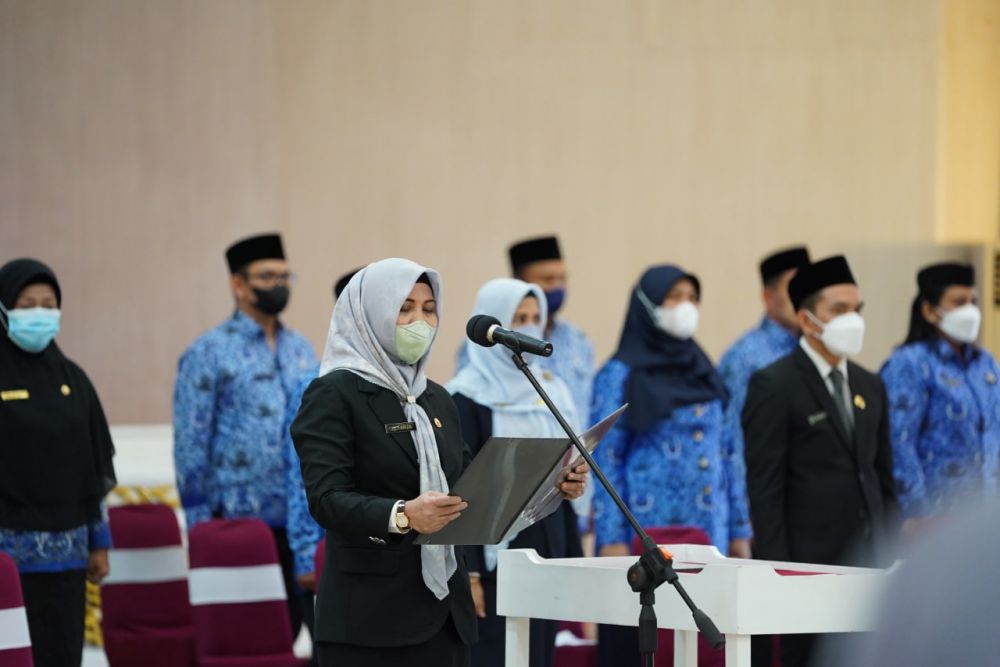 Gubernur Riau Lantik 18 Pejabat Administrator, Ini Nama-namanya