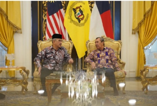 Temui Gubernur Melaka, Gubri Bahas RoRo Dumai-Melaka