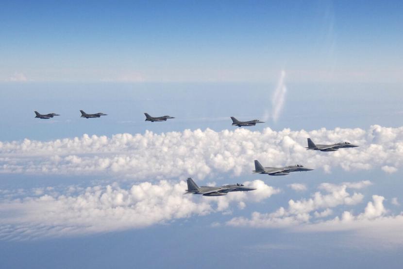 29 Pesawat Angkatan Udara China Memasuki Zona Pertahanan Taiwan