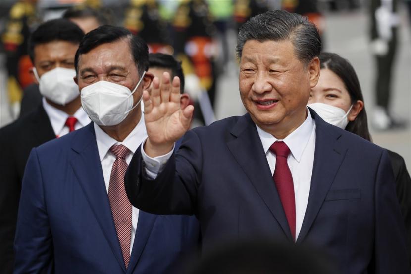 Presiden China Xi Jinping Akhirnya Tiba Hadiri KTT G20, Langsung Disambut Luhut