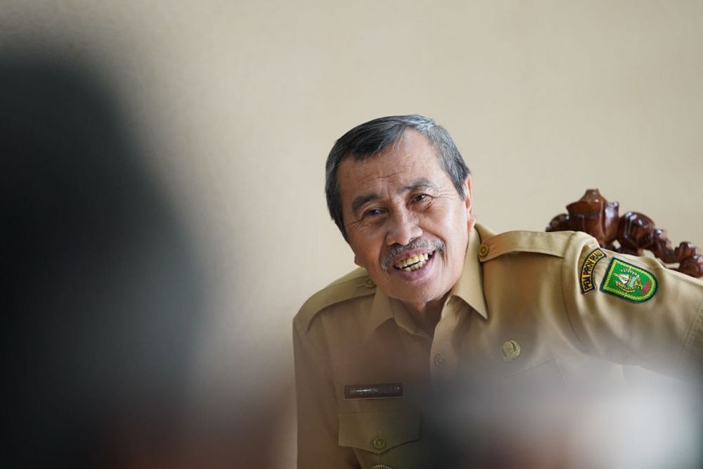Dorong Vaksin Booster, Gubri Minta Tempat Vaksin Kembali Dibuka