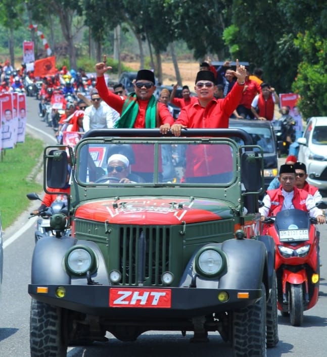 Pelalawan Menyala, 10 Ribu Simpatisan Antarkan Zukri Tamrin Daftar ke KPU