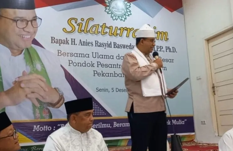 Anies Terharu disambut Alunan Sholawat di Pesatren Babussalam Pekanbaru
