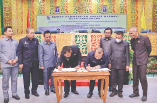 Ketok Palu APBD Perubahan Pekanbaru 2022 Disahkan Rp2,521 Triliun