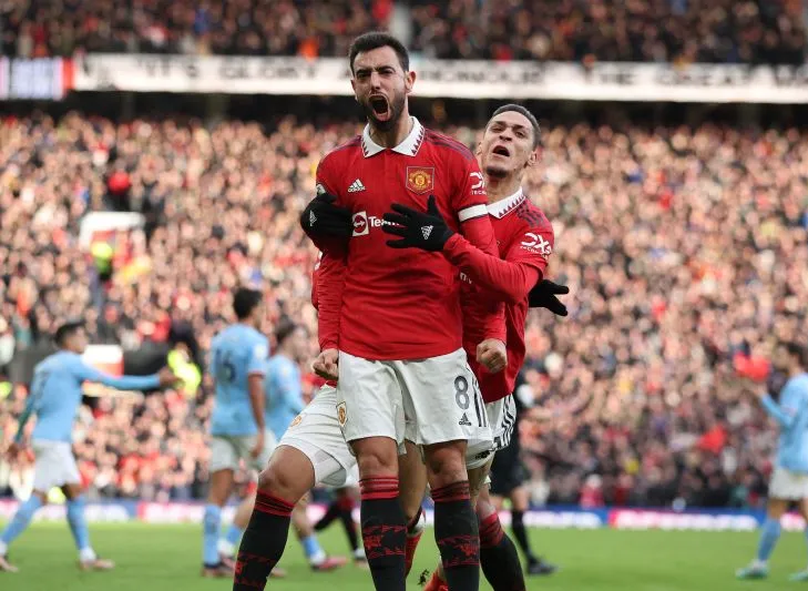 Manchester atasi City di Derby Panas