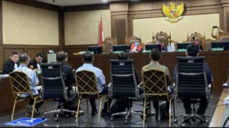 Bagi-bagi Duit Korupsi BTS Puluhan Miliar, dari DPR hingga BPK