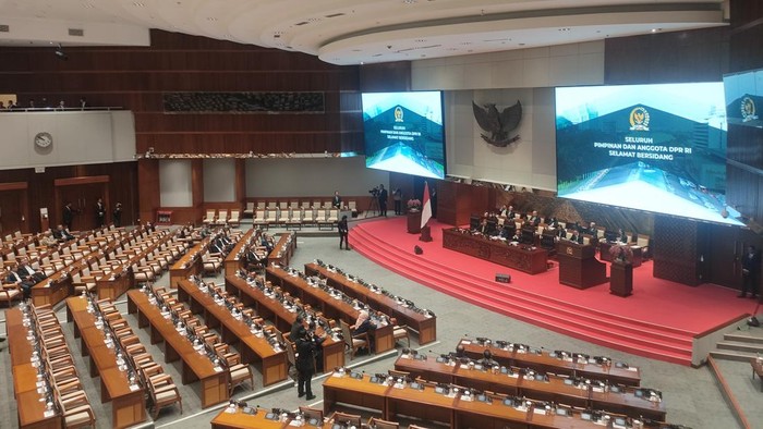 Dulu Rebutan Kursi, Sekarang 284 Kursi DPR RI Tidak Bertuan Pada Pembukaan Paripurna