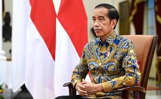 April, Jokowi Bakal Berikan BLT Minyak Goreng Sawit Untuk Masyarakat