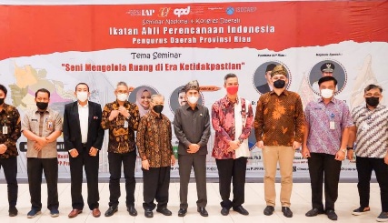 Mengelola Ruang di Era Ketidakpastian jadi Perhatian IAP Riau