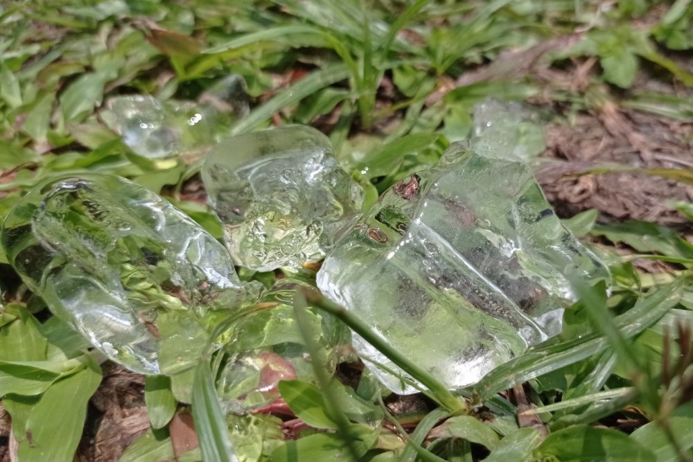 Prakirawan Cuaca BMKG  Memprediksi Fenomena Hujan ES di Riau, Ini katanya