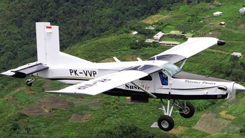 Sinyal GPS Lacak Pilot Susi Air Terpantau Menuju Hutan Papua