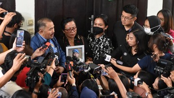 Harta Brigadir J Raib: Laptop, HP, Pin Emas hingga Uang Rp200 Juta
