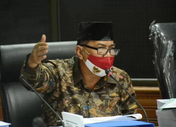 Pimpinan DPRD - Gubri Harus Duduk Semeja Selesaikan 