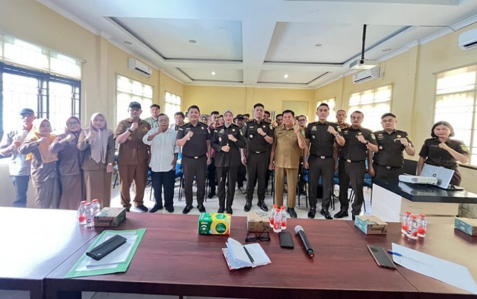 Wujudkan Desa Bersih Korupsi, Kejari Inhu Dorong Transparansi Lewat Edukasi Hakordia 2025