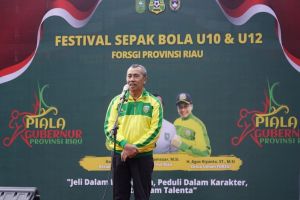 Resmi Buka Festival Sepak Bola, Gubri: Tragedi Malang Jadi Pelajaran
