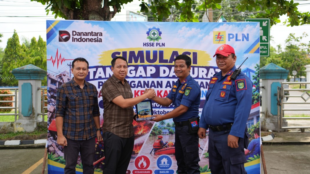 Tingkatkan Kesiapsiagaan dan Keselamatan Kerja, PLN UP3 Rengat Bersinergi dengan BPBD dan Damkar Gelar Simulasi Tanggap Darurat