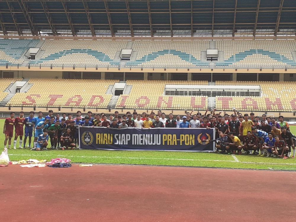 PSSI Riau Jaring 44 Pemain Hasil Seleksi, Iskandar Hoesin Dukung Sepakbola Lolos PON