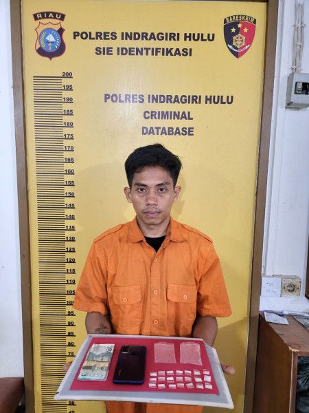 Digerebek di Gang Merak, Renol Tertangkap dengan 21 Paket Sabu Siap Edar