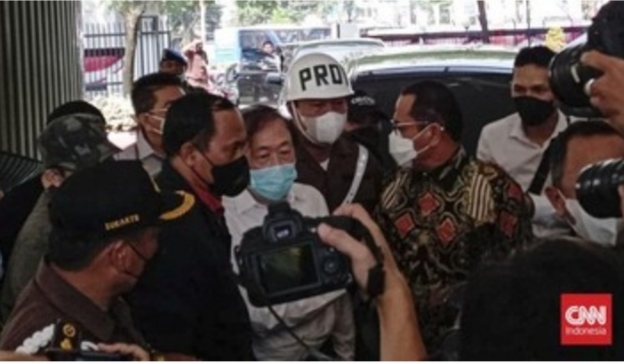 Buronan Surya Darmadi Tiba di Kejagung