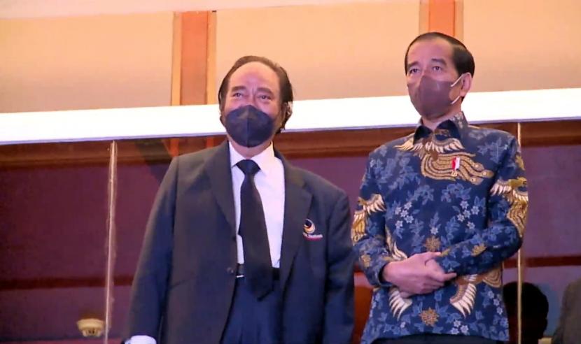 Viral Video Jokowi Disebut Tolak Peluk Surya Paloh, Faldo: Ukur Diri Saja