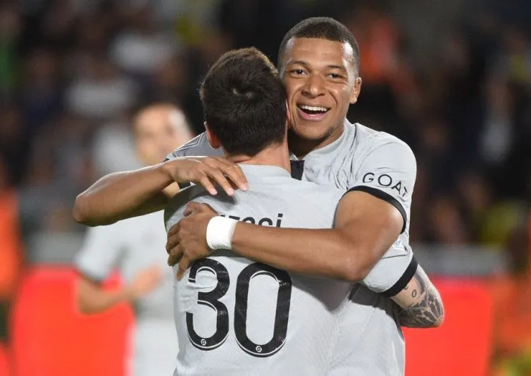 Mbappe Cetak Dua Gol saat PSG Gulung Nantes 3-0