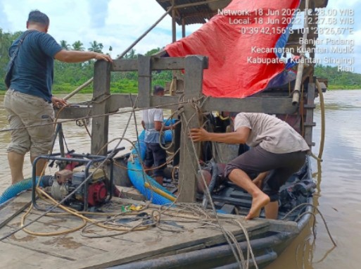 Gerak Cepat, Kapolsek Kuantan Mudik Tindak Aktifitas (PETI )Penambang Tampa Izin