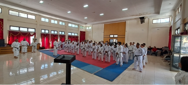Karate-Do Tako Indonesia Provinsi Riau Adakan UKT Bagi 71 Peserta