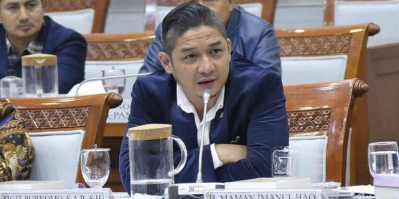 Pasha Ungu Ingatkan Stasiun TV Lebih Arif dan Mendidik