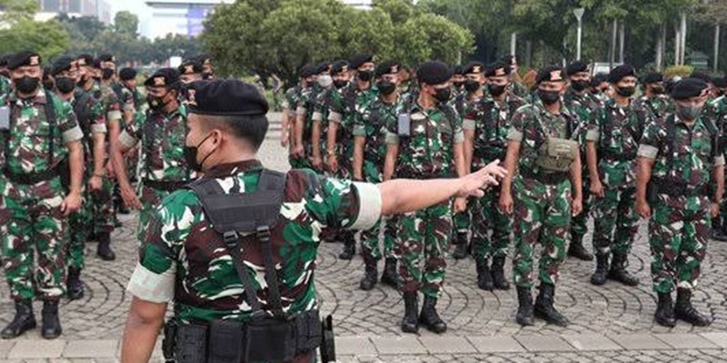 Pengerahan TNI Kawal Kejaksaan Langgar Konstitusi