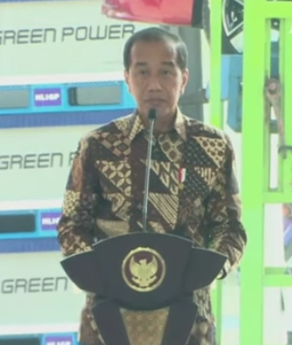 Jokowi Resmikan Pabrik Baterai Mobil Listrik Terbesar di Asia Tenggara