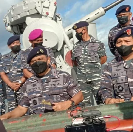 TNI AL Simpan Dua Unit Benda Mirip Rudal dari Kepulauan Selayar