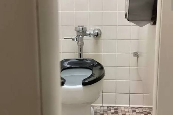 Gara-gara Perbaikan Toilet Bapenda Pekanbaru, Tujuh Orang Diperiksa Polisi