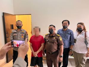 BPOM Pekanbaru Penyerahan Tahap II Tersangka Kosmetik Ilegal