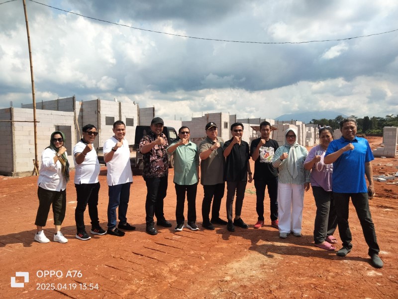 Ketum PWI Pusat Hendry Ch Bangun Tinjau Rumah Subsidi untuk Wartawan