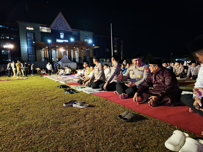 Balon Walikota Edy Nasution Puji Langkah Polda Riau Ciptakan Pilkada Damai dengan  Doa dan Sholat Subuh Berjamaah