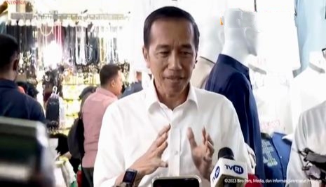 Jokowi Minta Menterinya Tindak Lanjuti Penyelesaian Pelanggaran HAM Berat