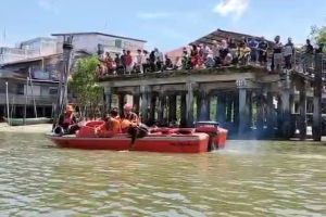 Perahu Motor Dihantam Ombak Pasutri Hilang di Perairan Tanjung Medang